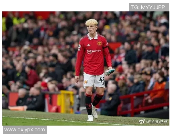 西班牙足球球星保罗：从青训到职业赛场的奋斗与荣耀